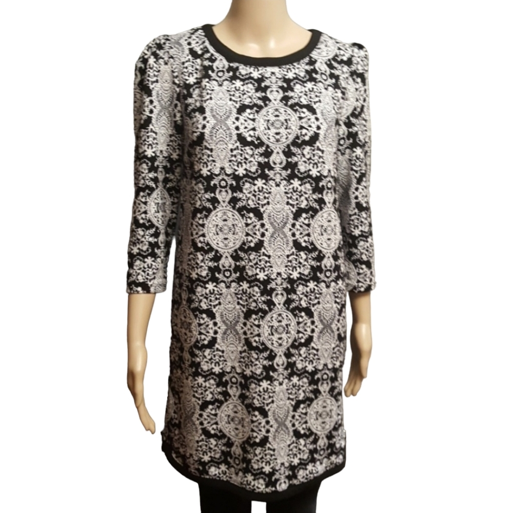 Black And White Ruffle Shoulder Mini Dress Size Med